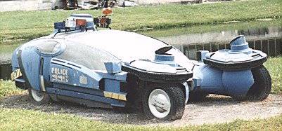 The "Spinner" police car from the movie "Blade Runner" as it sat on display outside at Disney/MGM Studios.